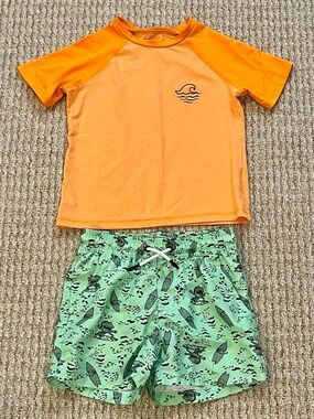 Target Art Class Swim Trunks Shorts and Rash Guard Boys Small (6/7)